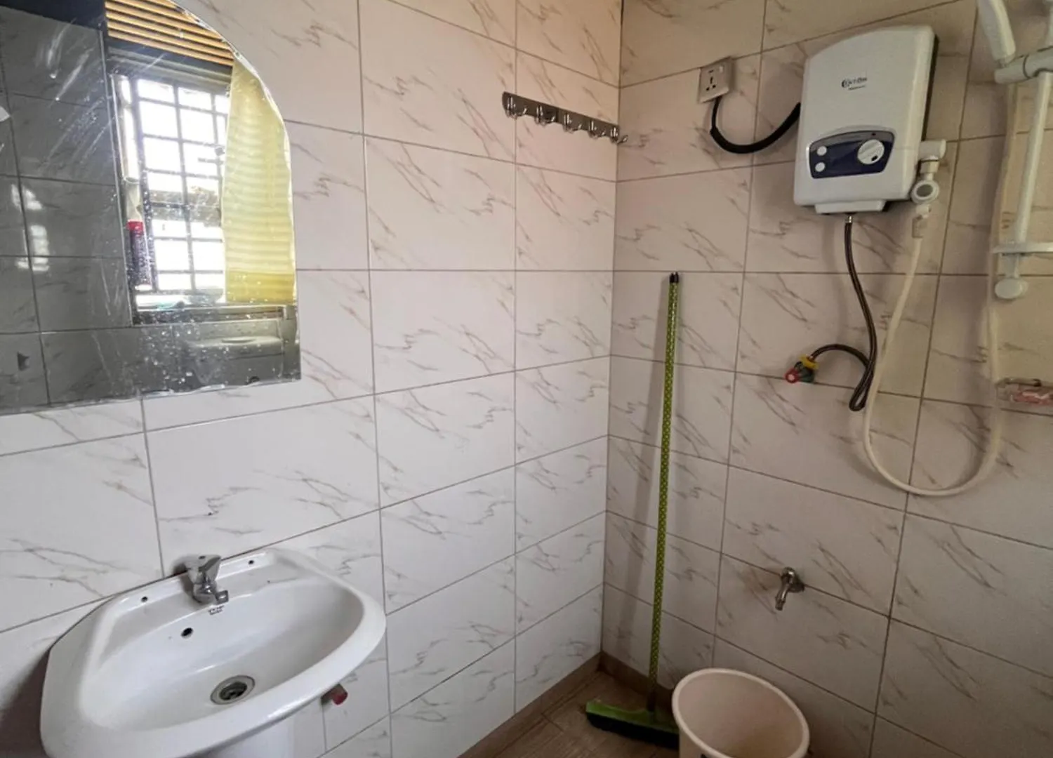 Kisaasi Studio Apartment Kampala